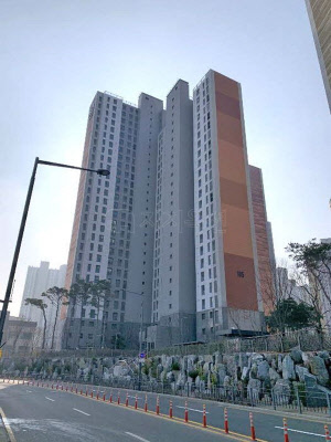 경기도 김포시 장기동에 위치한 한강센트럴자이1단지 전경. <지지옥션 제공>